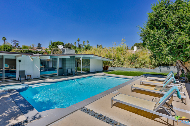 Photo of 12610 Jimeno Avenue, Granada Hills, CA 91344