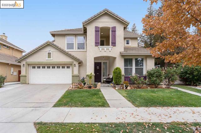 521 Chestnut St Brentwood, California Beautiful 2 story home located in a very desire location in Brentwood. This 2004 property features, 4 bedrooms, 2. 5 bathrooms with 2110 sq ft of living space, new flooring and great floor plan. Large yard with patio Possible RV sight, hot tub & swing set for family fun and entertainment. Hurry This Amazing property will not last. Great location near beautiful park, Only 1 side neighbor, near walking trail, close to restaurants, shopping and schools.