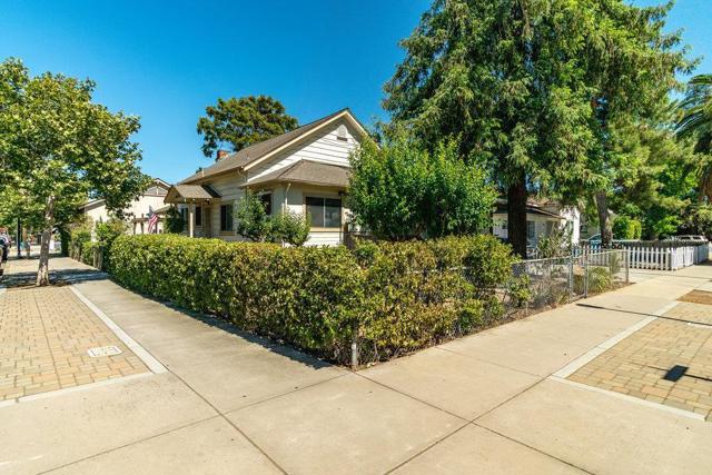 358 6th Street, Gilroy, California 95020, 3 Bedrooms Bedrooms, ,2 BathroomsBathrooms,Single Family Residence,For Sale,6th,ML81852443