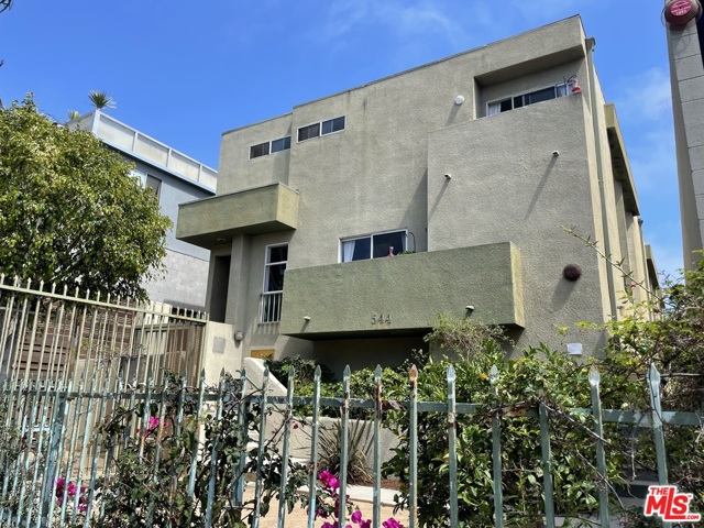 544 Rose Avenue Venice, California Located on the trendy Rose Ave. Five modern townhouse styled units. Located side-by-side, each split-level unit has 2bdr and 2.5 bathrooms and rooftop deck. Laundry machines and 2-parking spots (tandem) per unit. Two of the units (3 & 4) pay partial rent through COVID. Broker/Agent does not guarantee accuracy of square footage, lot size, zoning, rent control, permits, use code, schools and/or other information concerning the conditions or features of the property provided by the Seller or obtained from public records or other sources. Buyer/Agent is advised to independently verify the accuracy of all information through personal inspection and with appropriate professionals.