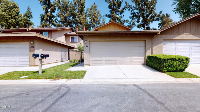 588 W Point O Woods Dr, Azusa, CA 91702