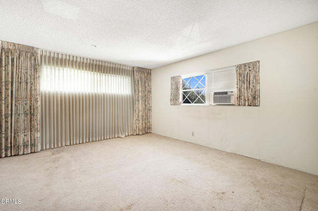 Master Bedroom - MLS