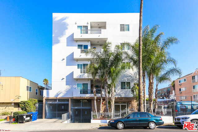 926 S Manhattan Pl #401, Los Angeles, CA 90019