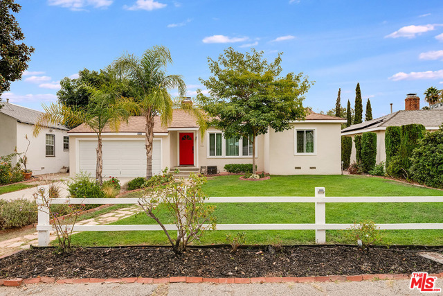Photo of 10410 Weddington Street, Toluca Lake, CA 91601