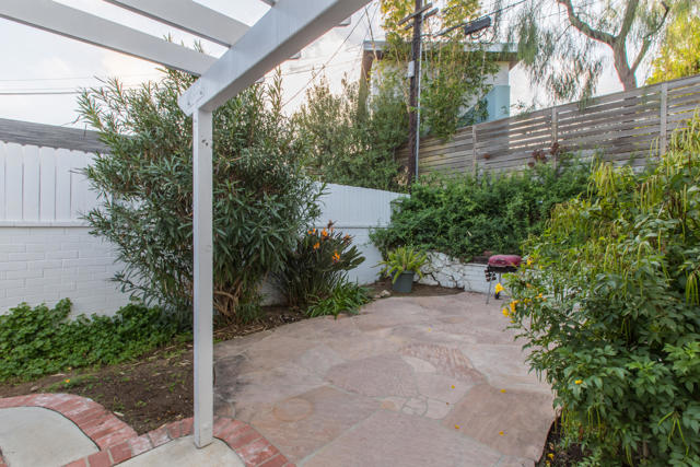 2101 Chestnut Avenue-17