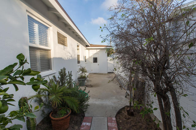 2101 Chestnut Avenue-21