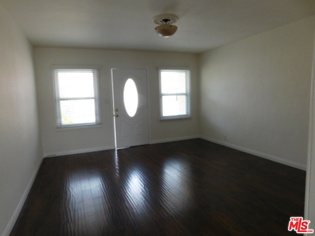 2439 N Lincoln Street Burbank, California Clean, Cozy/ Charming, upgraded beautifully, New flooring throughout, sunny Kitchen/Dining Area, Ample cabinetry, separate laundry room, Granite counters, Stove and Fridge included. Fresh paint, quiet street, walking distance to Elementary school. Central air/heat, one car garage plus additional uncovered parking. Great private rear yard, plenty of room for gardening, pets or play area for children. Near Lowe's and the ever popular Empire Center. Minutes from Burbank Airport.