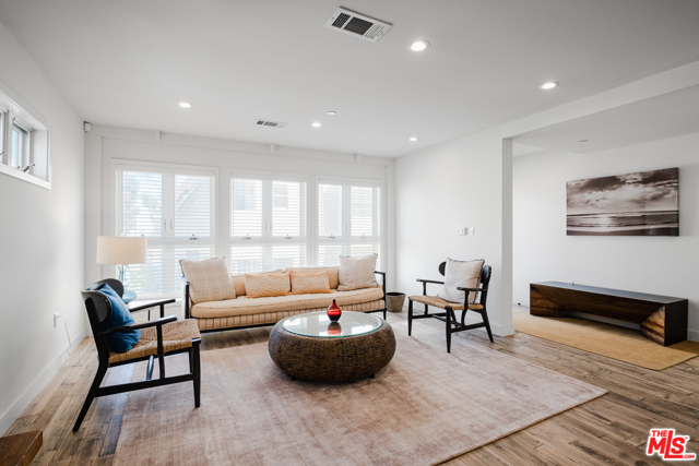 16 Park Avenue Venice, California Fully furnished 3bed 3bath modern guest home with abundant natural light & open floor plan. Literally located one building from the beach and 3 short blocks to Venice's finest restaurants and shops on trendy Abbot Kinney Boulevard. Open floor plan kitchen & living room on the main level, as well as one Bedroom downstairs. The other two bedrooms are upstairs, each with ensuite bathrooms. Central AC, In-Unit Washer & Dryer & two garage parking spots with a lovely outdoor area to chill and BBQ. This property was originally built in1906 by Abbot Kinney for his son, Thornton. Short or Long Term PET FRIENDLY.