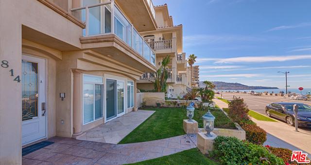 814 ESPLANADE, Redondo Beach, California 90277, 3 Bedrooms Bedrooms, ,3 BathroomsBathrooms,Residential,Sold,ESPLANADE,17205676