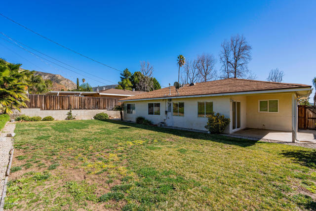 13447 Berg St Sylmar CA 91342-large-020-