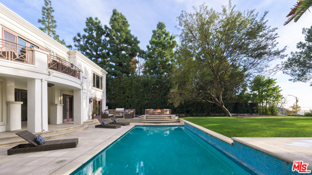 12000 CREST Court