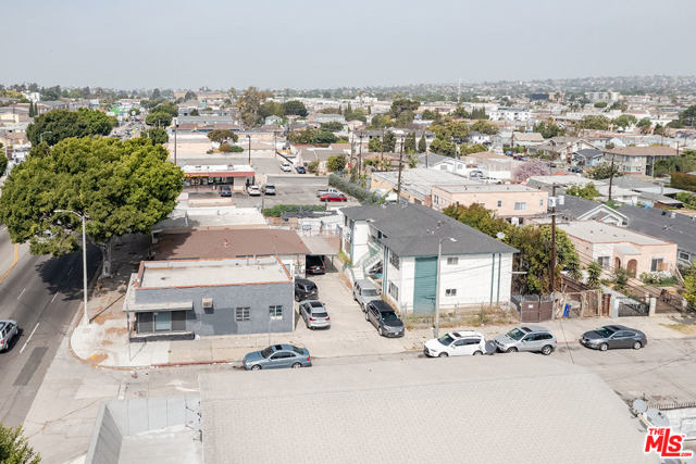 3001 W Florence Ave, Los Angeles, CA 90043