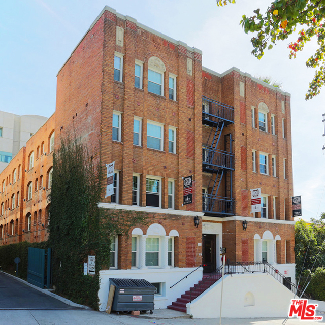 412 S Lake Street Los Angeles, California The Eleanor is a beautiful 1920s building that has been completely renovated bringing beautiful modern touches to the units while keeping the charm and integrity of the buildings original design. The property features 21,992 square feet of gross rentable area and is composed of 34 studio/one-bathroom units and seven one-bedroom/one-bathroom units.