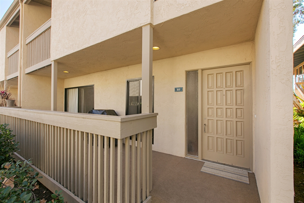 453 Sierra Ave - photo 3