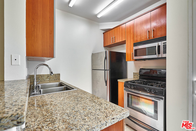 620 S Gramercy Place #31