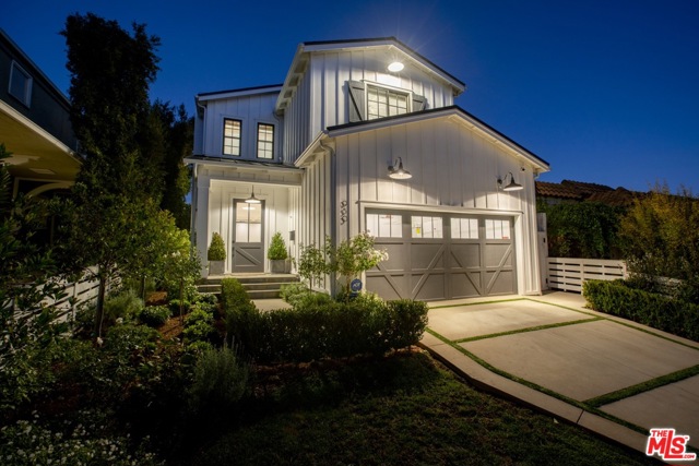 950 Fiske Street Pacific Palisades, California This custom-built 2019 designer's own home is better than new construction. The seller spent a year personalizing this amazing move-in ready masterpiece with finishes not seen in this price range and new construction: stunning modern yet traditional styles with a beachy vibe seconds from the New Palisades Village and the Beach. The perfect floorplan with five bedrooms, including an impressive main bedroom suite, makes this turn-key home flexible for all lifestyles. Gorgeous custom window treatments Serena & Lily wall coverings and designer fixtures give a 5- Star resort feel. A true chef's kitchen with Subzero, LaCornue, and Miele appliances. The luxurious family/media room opens to a beautiful and privacy hedged Bluestone Patio with an outdoor kitchen, fire pit, and grassy yard. The seller has been relocated, and this home is priced below replacement value one of the best turn-key low maintenance homes in the famed Pacific Palisades currently available.