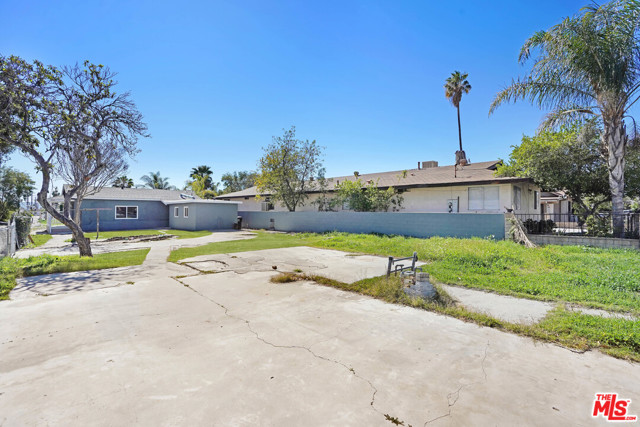 1321 W 7th St, San Bernardino, CA 92411