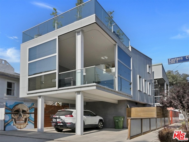 487 Carroll Avenue Venice, California Stunning architectural duplex overlooking the breathtaking Venice Canals situated on a corner lot. This spectacular property features two contemporary, detached townhouse or loft style units with concrete flooring and recessed lighting throughout open concept floor plans perfect for owner user situation. Indulge in culinary endeavors in the European-style kitchens with upscale, built-in stainless-steel appliances. The front unit boasts modern indoor-outdoor living with dramatic corner multi-slide insulate glass walls that capture dazzling views of the canals. Stylishly entertain on a magnificent rooftop deck with surrounding views of Venice Canals and Mountain Views. Skylights brighten the rear unit featuring two bedrooms with en suite baths. The spacious master suite features a Zen wraparound patio while the large loft enjoys a peaceful balcony. Two detached townhouse/loft style units are truly one of a kind. Cap rate is 4.1. Rear twonhouse is currently rented for $6000 month.