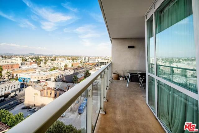 3785 WILSHIRE Boulevard, Los Angeles, California 90010, 2 Bedrooms Bedrooms, ,2 BathroomsBathrooms,Condominium,For Sale,WILSHIRE,21701768