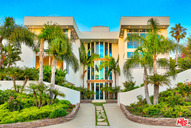 31847 BROAD BEACH Road photo 2