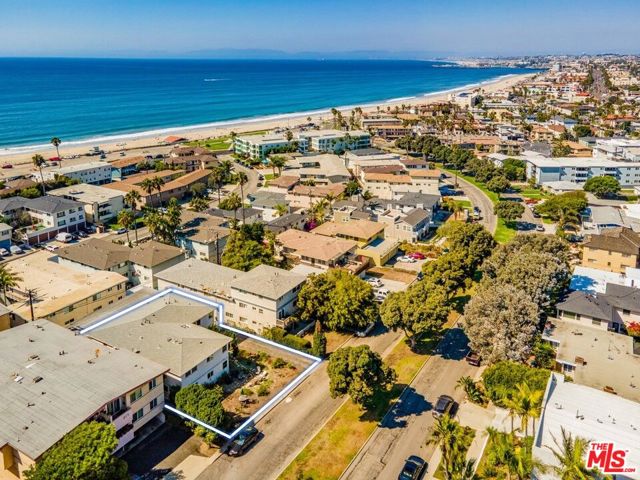 313 Calle Miramar, Redondo Beach, California 90277, ,Residential Income,Sold,Calle Miramar,21787786