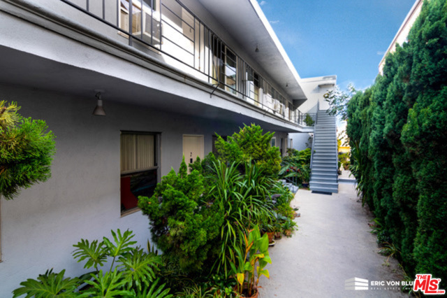 Photo of 1245 10TH Street, Santa Monica, CA 90401