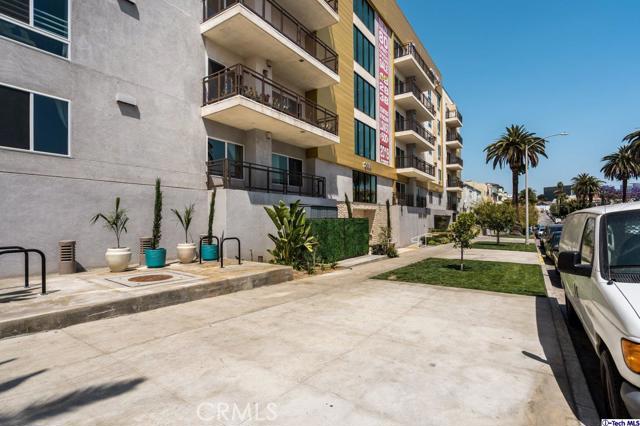 Image 3 for 2939 Leeward Ave #509, Los Angeles, CA 90005