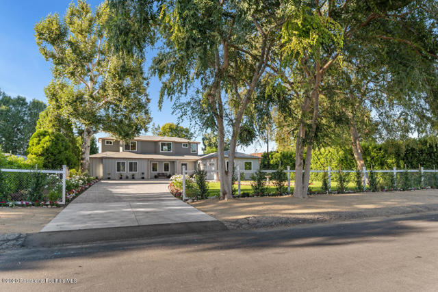 Photo of 22727 Sylvan Street, Woodland Hills, CA 91367