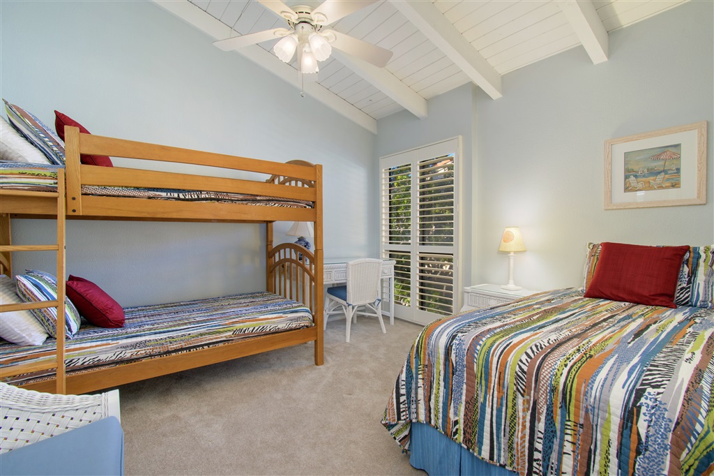 453 Sierra Ave - photo 17