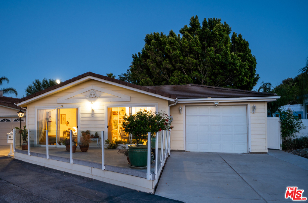 103 Pawnee Lane, Topanga, CA 90290