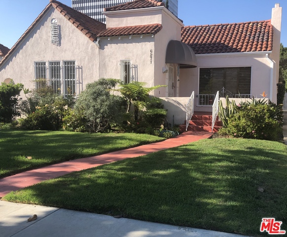 6271 Del Valle Dr, Los Angeles, CA 90048