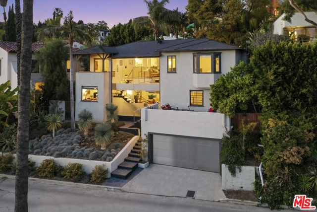 4237 Los Nietos Dr, Los Angeles, CA 90027