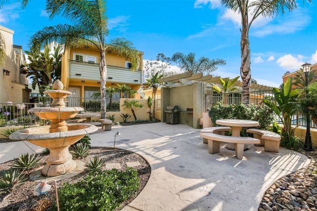 5252 Balboa Arms Dr #19