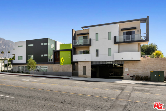 2000 Lake Avenue Altadena, California Millard Creek in a new construction luxury townhome mixed-use community built in 2019 and located in Altadena, California. The property is not subject to rent control and consists of both residential and commercial retail/office spaces. The residential units consist of eight (8) two-story townhomes each with 2 beds and 2 1/2 baths that range in size from 1,600-1,760 SF. In addition, there is a 1 bed/1 bath single-story residential unit dedicated as an affordable income unit. Lastly, there are two 1,000 sq. ft. commercial spaces currently occupied both with 5-year leases signed in 2020. This new development is nestled in the charming area of North Lake Avenue with units that feature breathtaking views of the San Gabriel mountains. The subject property is surrounded by million-dollar homes and sits just a few blocks from the Montecedro Senior Living Project and is also close to JPL and the Estate Area of Altadena.