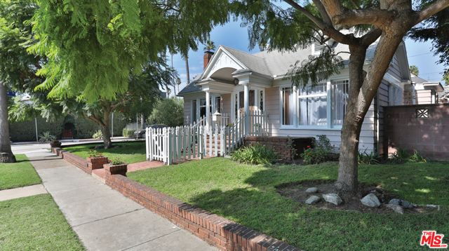 2202 Meade Place Venice, California Location, location, location! Rare opportunity to own a 1922 Craftsman on a 6,000 sq. ft. corner lot, zoned R3. Potential to convert the 2 car garage into an ADU. Near Abbot Kinney shops & restaurants and minutes to the beach. The Venice vibe lives on in the unspoiled features including a wood-burning fireplace w/ Batchelder tile. A rich polished wood beam, accents the entry to the dining area. The dark wood molding ties in beautifully w/ the original wood floors. Designed for entertaining w/ expansive living & dining room. Lush backyard with trellised patio is perfect for intimate dining or large scale entertaining. I love this house & so will you! It reminds me of a simpler time growing up in Venice on a beautiful tree lined street with no walls or fences. We played hopscotch & jumped rope on the front sidewalk, played croquet & slip 'n slide in the backyard. We enjoyed coming home from the beach & running through the sprinklers on a hot summers day. Coeur d Alene school district.