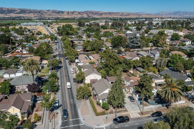 358 6th Street, Gilroy, California 95020, 3 Bedrooms Bedrooms, ,2 BathroomsBathrooms,Single Family Residence,For Sale,6th,ML81852443