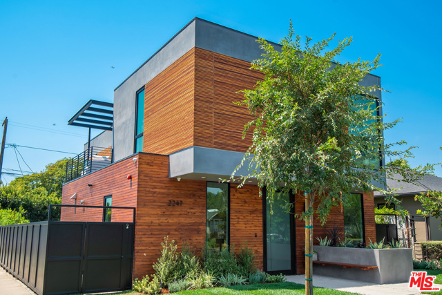2247 Glencoe Avenue Venice, California Designed by architect, Bill Tsui, & built by BTC Builders, Inc. this is the home you've waited for. Combining style w/ casual sophistication & attention to detail one can't help but notice. Downstairs plays host to the main living area w/ a 1-bedroom guest suite & an office/bedroom. The chef's kitchen is sure to delight w/ stunning marble counters, custom cabinetry, Wolf/Subzero appliances, & large pantry. Upstairs, large landing w/ viewing balcony, perfect for taking it all in. Fabulous master w/ spa-like bath & double walk-in closets & 2 more bed/baths. Adding to the menu of niceties; Saltwater pool/spa, Motorized pool safety cover, Jandy pool system, white oak floors, Control 4 smart system for audio, tv, 8 camera security system w/ temp control & alarm, I-pad touch screen, Samsung 75 TV, recessed ceiling speakers, 4 zone HVAC, Solar-powered skylights in all upstairs baths, recessed window covering pockets w/ power, custom glass shower enclosures, finished garage, plus so much more.