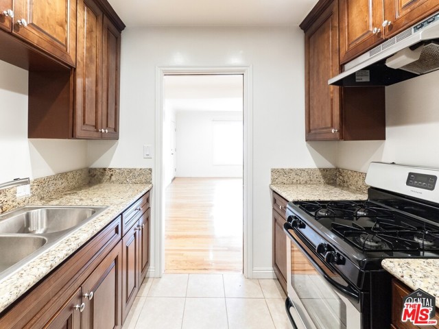 3375 Manning Avenue 18 Los Angeles, California Be welcomed by this bright, airy, and open one bedroom, one bath, in Cheviot Hills. Swooon!Located on a quiet street off of Palms Blvd, right next to multi-million dollar homes on one side, and EASY transportation access on the other (walk to the Metro and hop on the 10 fwy in seconds!), with remodeled kitchen with granite countertops in combination with refinished hardwood flooring make this a diamond in the rough. Don't be fooled by the age of the building, this unit more than pulls its weight in modern finishes. It even has new, double-paned windows. They slide right open! No more struggling to get your window open!On-site laundry, 1 parking spot included. what more could you ask for? Oh, location you say? It's got that in spades! Only a 5 minute walk the Palms stop on the Metro Expo Line, and if you go by car, 3 minutes to downtown Culver. It's also convenient to access the 405 AND the 10 freeways, making it a very central spot on the Westside. *similar unit pictured