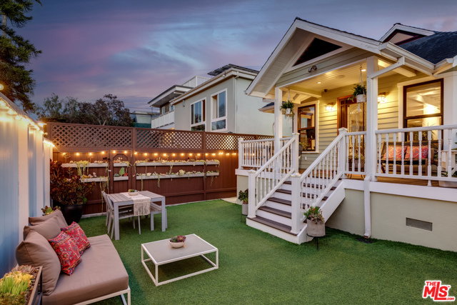 114 Vista Place Venice, California Opportunity Awaits! This is beach living at its best. Located on a beautiful walk street just one block from the beach, this whimsical craftsman home offers outdoor space, ample storage, beautiful upgrades, and exudes quintessential Venice living. //Who this house is made for: Someone who wont compromise on charm, location, privacy, and being near the beach. //What you need to know: Completely rebuilt in 2011, this 1 bed w/ a loft & 1 bath offers modern-day amenities, a functional floor-plan, and beautiful design details throughout. You'll find solid wood cabinets/granite counters, Wolf/Subzero appliances, closet system in master, central heating/ac, alarm system, home water filter, separate laundry room, full basement. //What you'll notice first: A private front yard is perfect for entertaining and the porch is made for morning coffee. Exposed beam ceilings make the space feel open and airy, stained glass windows and original detailing throughout creates a cozy atmosphere, making you feel right at home. //What we love: How alive this home feels with the fresh ocean breeze and sun. Gathering with friends in the front yard to grill and relax after a day at the beach. //Your new neighborhood hot spot: Barrique! It is at the end of the street, an extension of your dining room. Situated in the heart of the Westside's best!