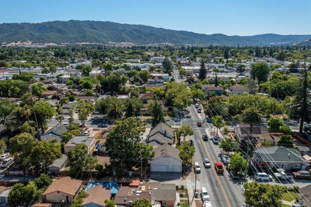 358 6th Street, Gilroy, California 95020, 3 Bedrooms Bedrooms, ,2 BathroomsBathrooms,Single Family Residence,For Sale,6th,ML81852443