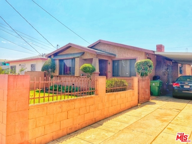 638 W Colden Ave, Los Angeles, CA 90044