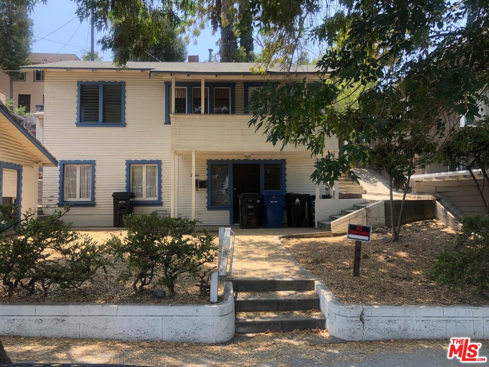 2046 Norwalk Avenue