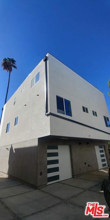 Image 2 for 14427 Tiara St #1, Los Angeles, CA 91401