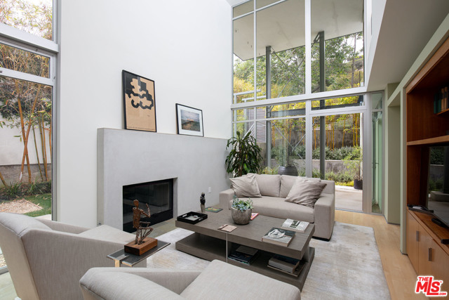 Image 3 for 13244 Chalon Rd, Los Angeles, CA 90049