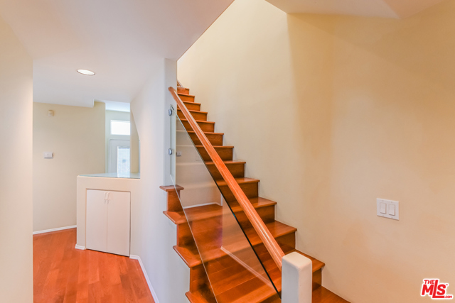 1461 Manhattan Beach Boulevard, Manhattan Beach, California 90266, 2 Bedrooms Bedrooms, ,2 BathroomsBathrooms,Residential,Sold,Manhattan Beach,21754964