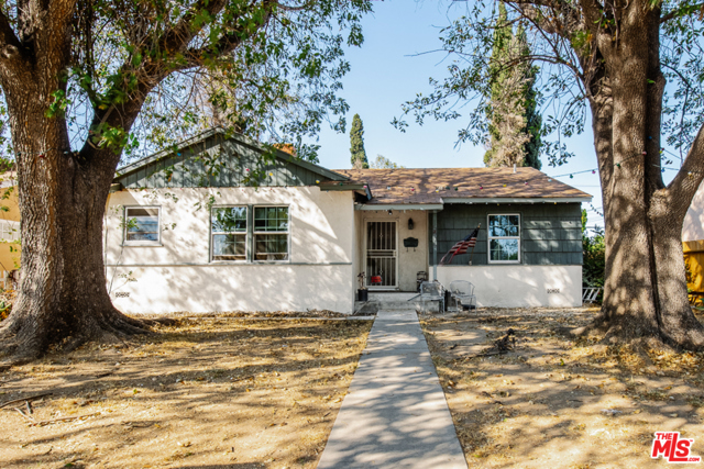 Photo of 15905 San Fernando Mission Boulevard, Granada Hills, CA 91344