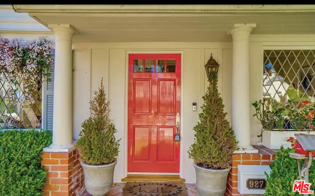 927 Kagawa Street Pacific Palisades, California Located in the heart of the Palisades Alphabet streets, this charming 5br/3bth home is a unique gem. Storybook details with lush mature landscaping, a cozy den/family room, three fireplaces, built in book cases and a custom tree house. One bedroom down and four bedrooms up. Spacious master suite with views of the yard, generous walk-in closet and a beautifully remodeled bathroom. 6,500 foot lot with a large deck perfect for al fresco entertaining and dining. Pool, spa and a detached bonus room/pool house. Easy access to the Palisades Village, park, library and local schools. This home truly has it all. Move in condition. *Please note: bonus room is un-permitted. Property being staged- more photos to come upon completion. A signed CAR Form PEAD-V is required from anyone entering the property & adherence to CAR's Best Practices Guidelines and Prevention Plan, as well as any mandatory government showing requirements (e.g. masks) is also required.