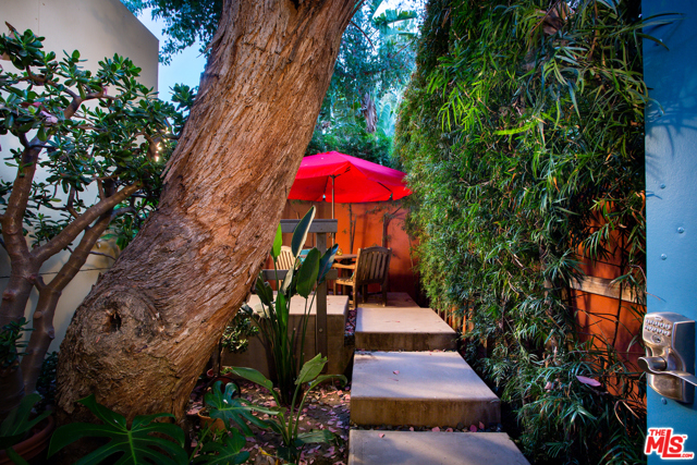 38 20Th Avenue Venice, California Located on a lush walk street just steps to the sand and boardwalk, this Venice Beach triplex is ideal for California living! Situated in a very high demand rental market, this property will be delivered vacant. // What our seller's love most: The easy beach access and the glow of the open concept living space in the main home with cathedral ceiling opening onto the loft. // This property's personality is: A unique blend of artistic charm and warmth as well as outgoing yet peaceful. It truly is the ideal beach sanctuary. // Your favorite room or spot will be: The privacy and filtered light from the eucalyptus tree in the front garden and playing music in the soundproof studio. // Best time of day: Sunset, the light from the skylights and walking to the beach. // Notable about the neighborhood: Steps to the beach, Venice Art Crawl, weekly beach drum circle, and Venice sign block parties for holidays. Also, eateries such as Barrique on Main and Tasting Kitchen on Abbot Kinney.