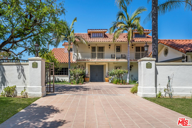 Photo of 20639 Chatsboro Drive, Woodland Hills, CA 91364