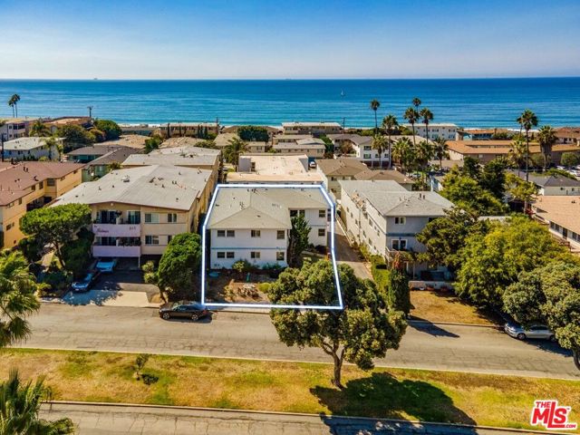 313 Calle Miramar, Redondo Beach, California 90277, ,Residential Income,Sold,Calle Miramar,21787786